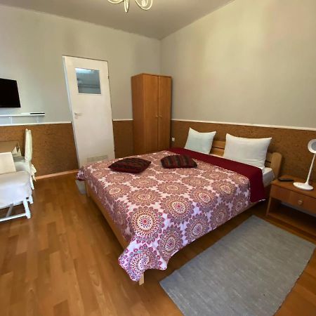 Olena Resort Brjukhovytsji Eksteriør bilde