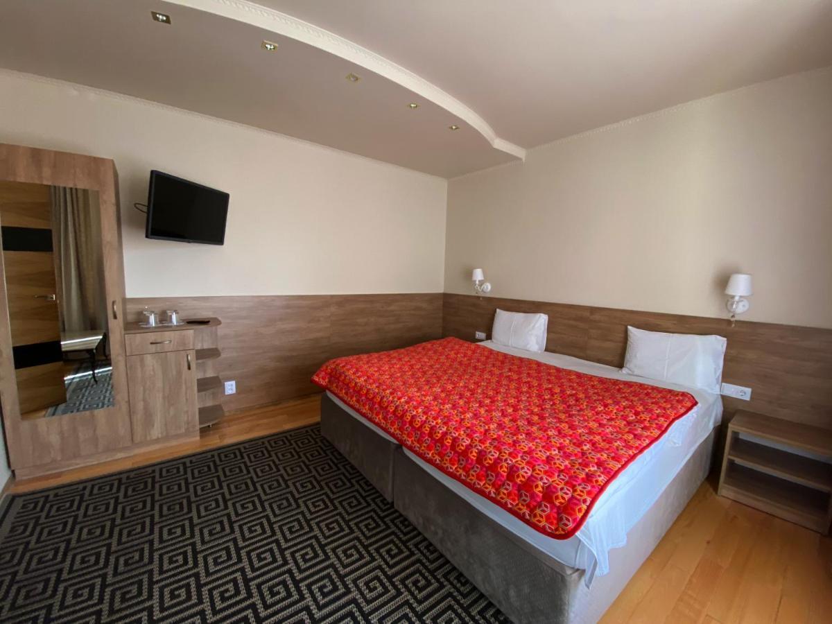 Olena Resort Brjukhovytsji Eksteriør bilde