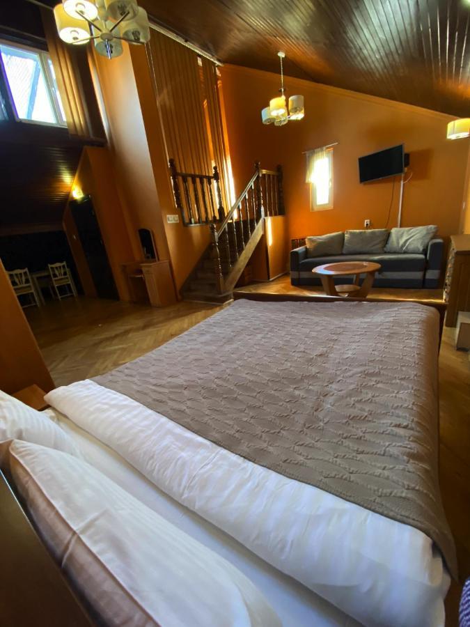 Olena Resort Brjukhovytsji Eksteriør bilde