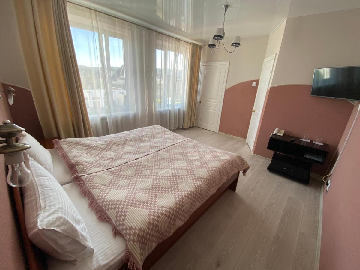 Olena Resort Brjukhovytsji Eksteriør bilde