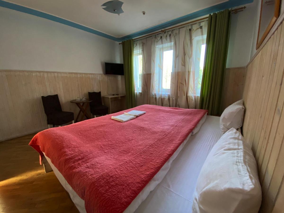 Olena Resort Brjukhovytsji Eksteriør bilde