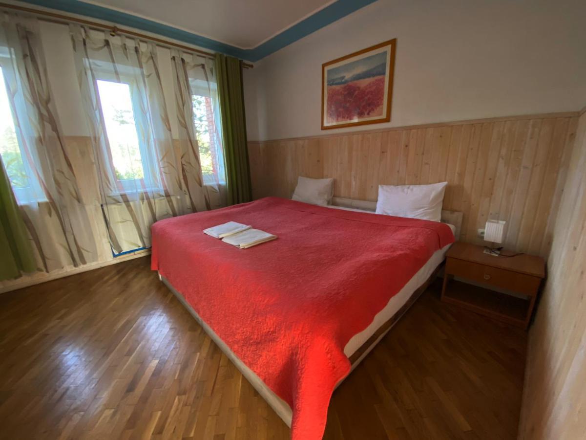Olena Resort Brjukhovytsji Eksteriør bilde