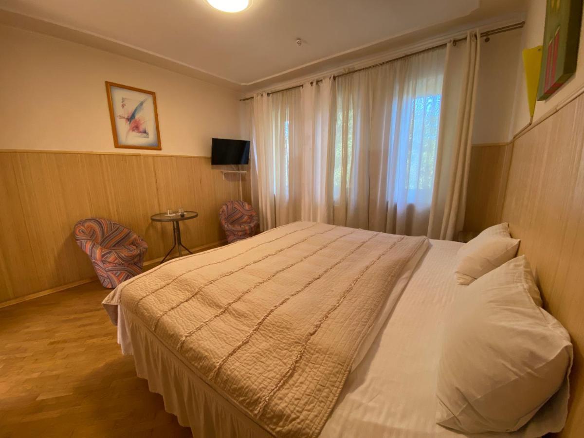 Olena Resort Brjukhovytsji Eksteriør bilde