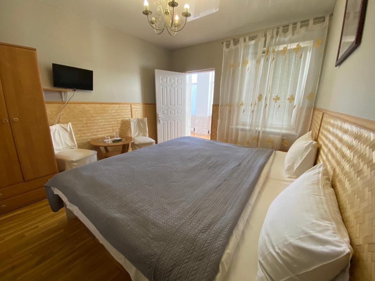 Olena Resort Brjukhovytsji Eksteriør bilde