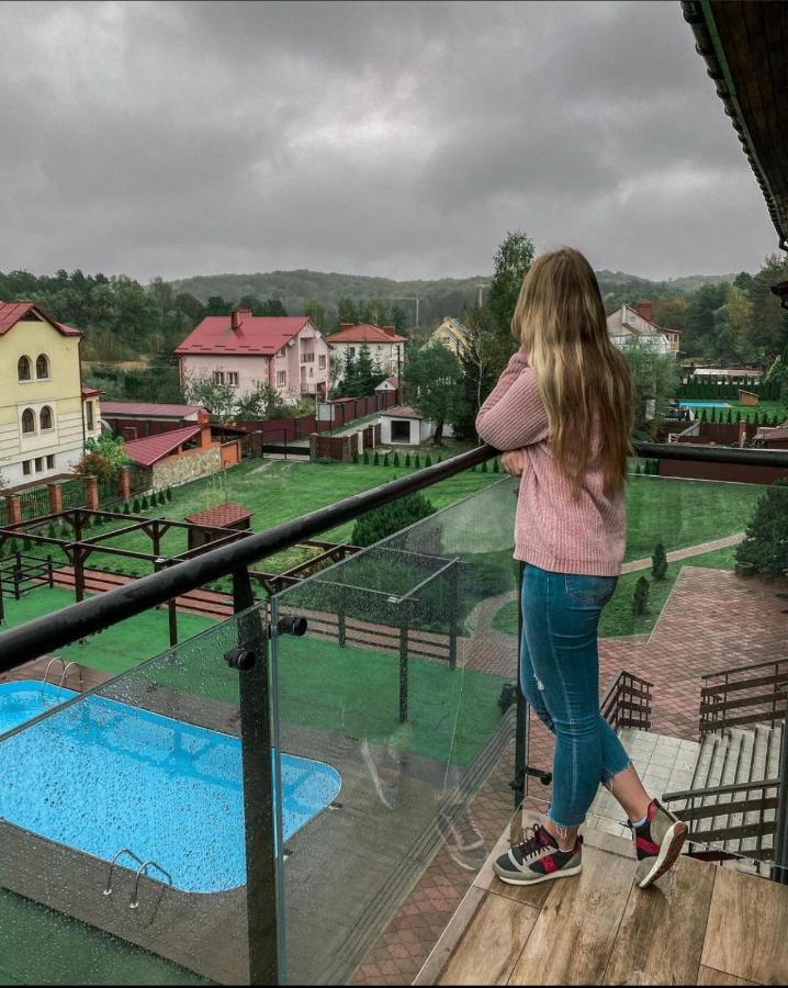Olena Resort Brjukhovytsji Eksteriør bilde